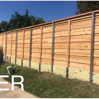 Queen Fence Company - Horizontal fence - Fences & Gates Near Me - Dallas, Texas Queen Fence Company - Horizontal fence - Fences & Gates Near Me - Dallas, Texas