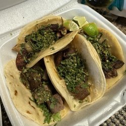 El Chilito - Tacos de lengua y pescado