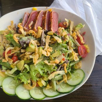 Kona Brewing - Ahi Salad - Pubs Near Me - Honolulu, Hawaii Kona Brewing - Ahi Salad - Pubs Near Me - Honolulu, Hawaii