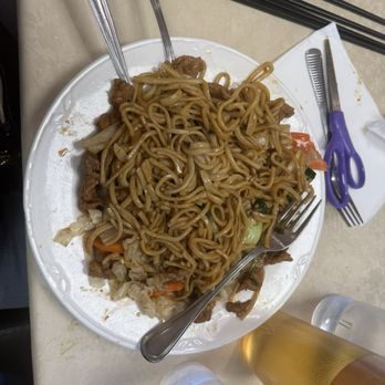 Yu Xiang Yuan - 1. House Special Fried Noodle/招牌炒面 - Chinese Near Me - Vancouver, British Columbia