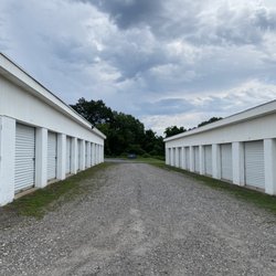 Midtown Storage Dickson - Downtown