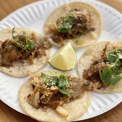 Honolulu Tacos - Kimchi tacos