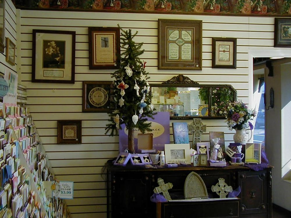 GOOD BOOK Updated July 2024 108 W Washington St, Sequim, Washington