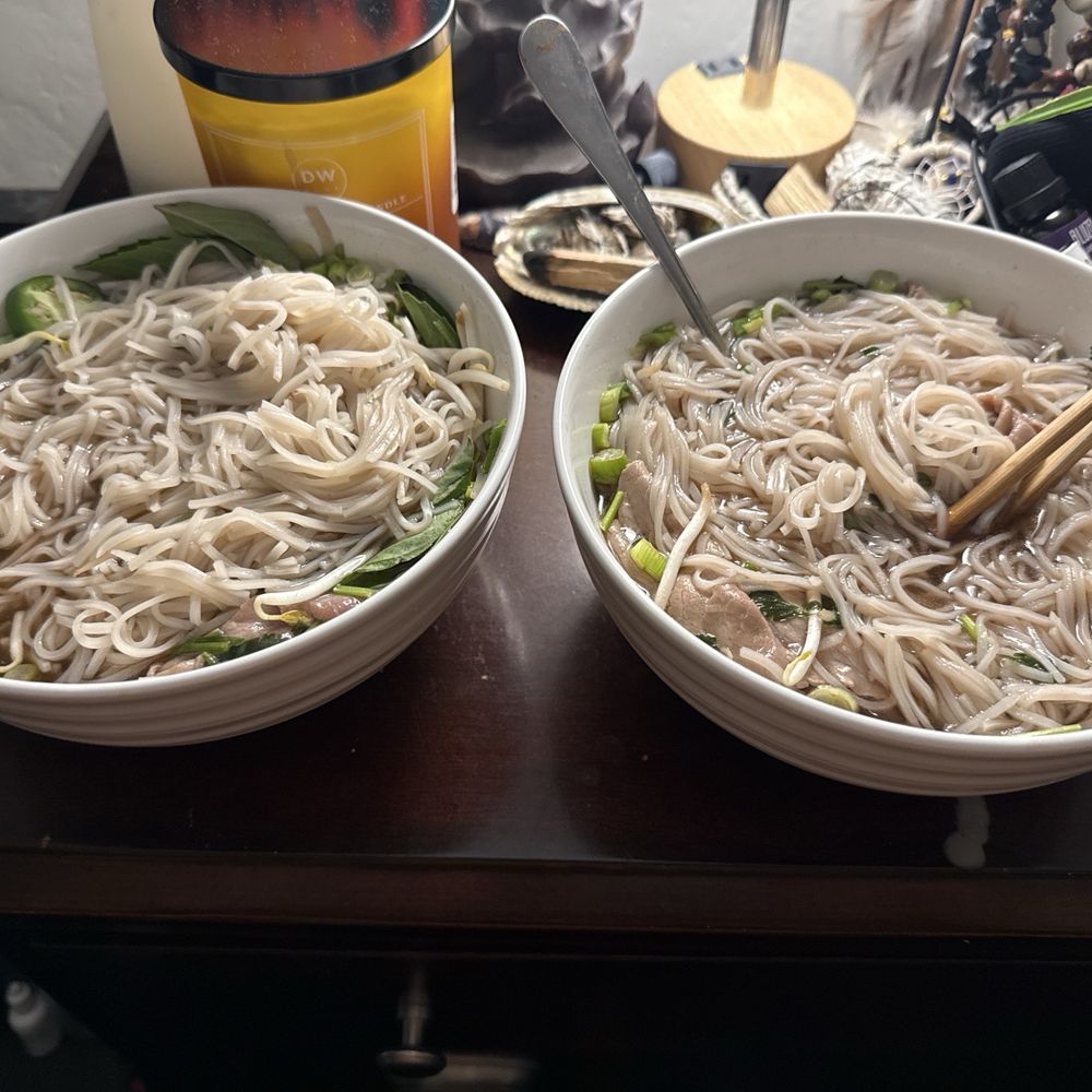 Pho Hong Phat - TASTED LIKE SALTY DISHWATER AND SMELLED LIKE DIRTY LAUNDRY. Could not even take more than 3 bites. - Vietnamese Near Me - Long Beach, California Pho Hong Phat - TASTED LIKE SALTY DISHWATER AND SMELLED LIKE DIRTY LAUNDRY. Could not even take more than 3 bites. - Vietnamese Near Me - Long Beach, California