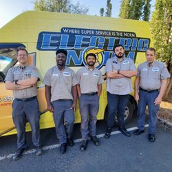 Meet the team at Electric Norm- Devon, Dean, Stanfur, Manuel, and Phil the President and CEO of Electric Norm.