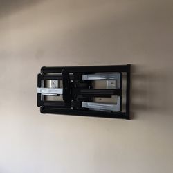 Knock The Rust Off - Outdoor TV wall mount