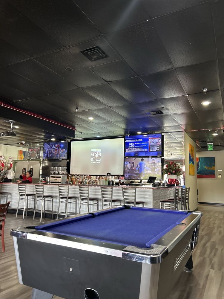 Los Amigos Latin Bar & Grill