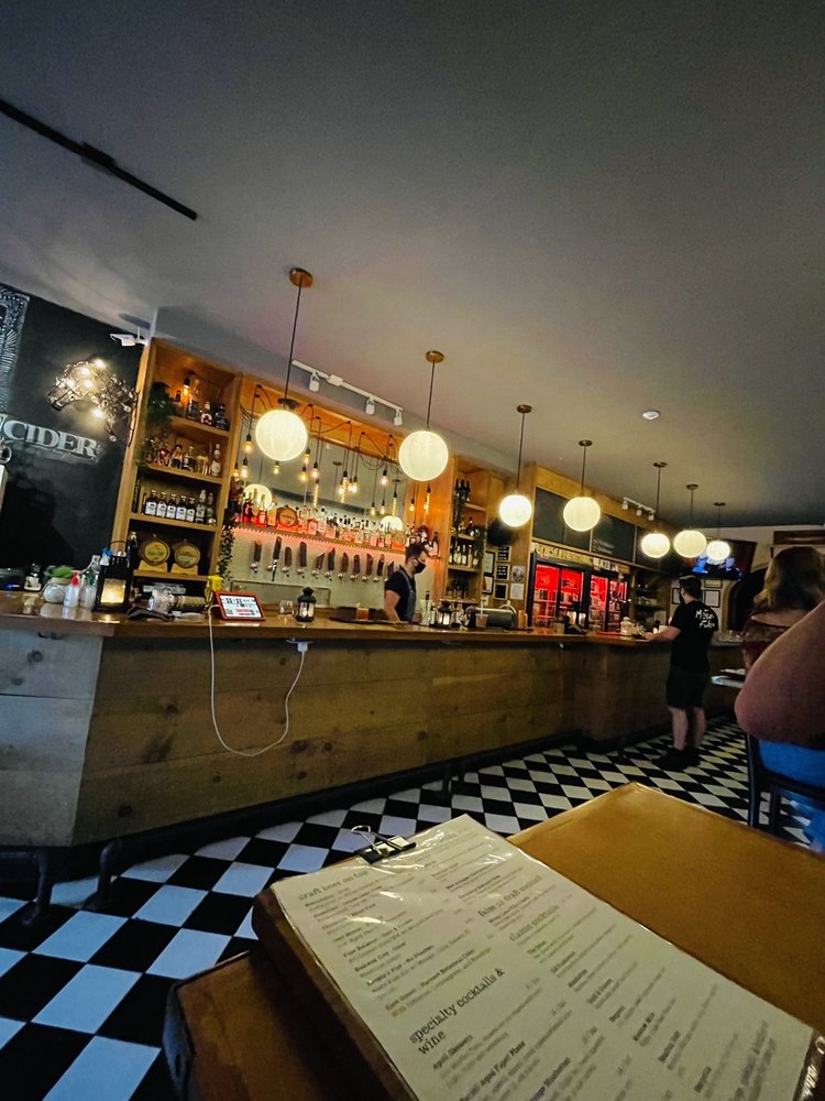 The Dylan Bar Image