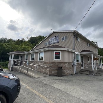 Creek Side Grill - Exterior - Diners Near Me - Head, Pennsylvania