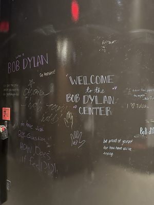 Bob Dylan Center by null