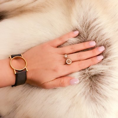 Nails on 1st by null