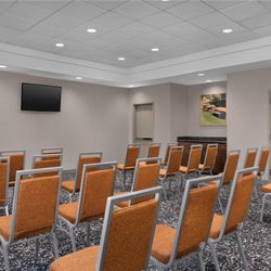Hampton Inn Crossville - Meeting Room