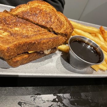 CV Tap House & Kitchen - Patty Melt - Burgers Near Me - Centennial, Colorado