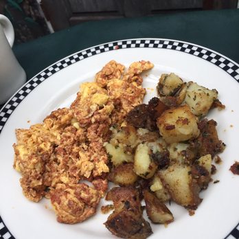 Big Kitchen Cafe - Chorizo & eggs with homestyle potatoes - Breakfast & Brunch Near Me - San Diego, California