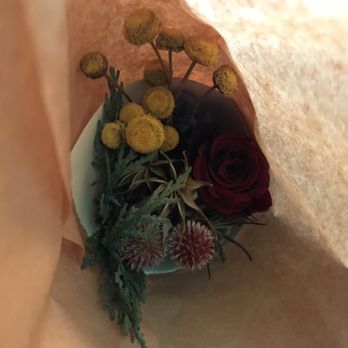 Roxanne's Dried Flowers - cute little dried flowers.. I picked up for my desk... I got so many compliments on them - Gift Shops Near Me - Pittsburgh, Pennsylvania Roxanne's Dried Flowers - cute little dried flowers.. I picked up for my desk... I got so many compliments on them - Gift Shops Near Me - Pittsburgh, Pennsylvania