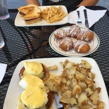 Break Your Fast - Beignets and krabbycake Benedict - American Near Me - Union City, California Break Your Fast - Beignets and krabbycake Benedict - American Near Me - Union City, California