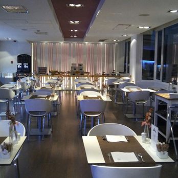 Ayre Hotel Astoria Palace - Breakfast room - Hotels Near Me - Valencia, V