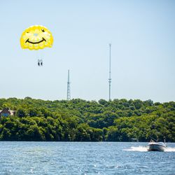 Paradise Parasail