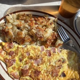 Photo of Bendix Diner - Hasbrouck Heights, NJ, United States. Ham and Cheese omelette