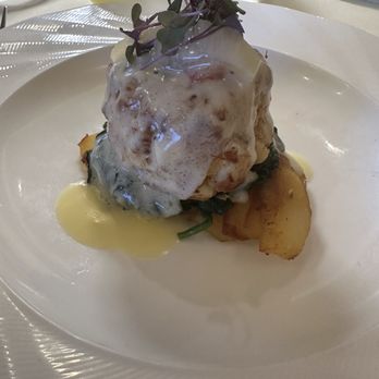 Le Yaca - Crab cake-so good - French Near Me - Williamsburg, Virginia