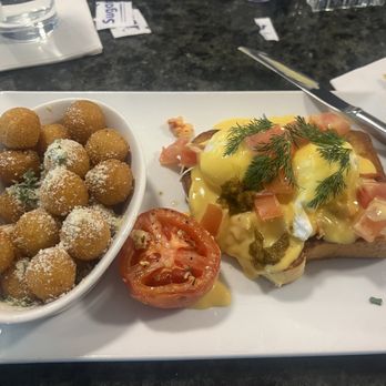 Toasted La Mesa - Lobster Benedict - Breakfast & Brunch Near Me - La Mesa, California