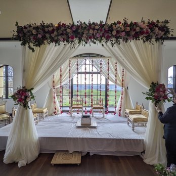iDecor Events - Mandap rentals - Party Equipment Rentals Near Me - Fremont, California iDecor Events - Mandap rentals - Party Equipment Rentals Near Me - Fremont, California