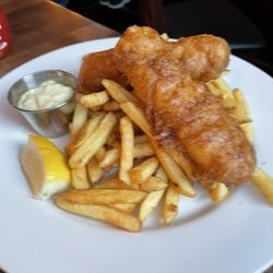 Ocean Park Pizza & Village Pub - Fish and Chips