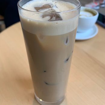 Blue Bottle Coffee - Wolf Point - Shaken Espresso - Coffee & Tea Near Me - Chicago, Illinois