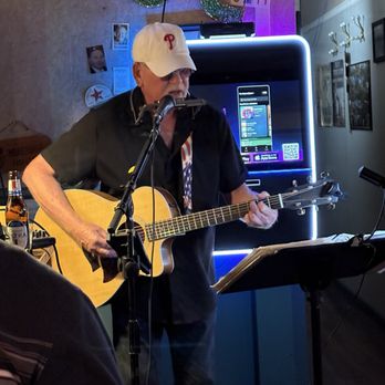 Dacey's Pub - Live music - Fish & Chips Near Me - Morrisville, Pennsylvania Dacey's Pub - Live music - Fish & Chips Near Me - Morrisville, Pennsylvania