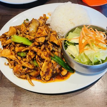 Sweetee Thai Cafe - Spicy Chicken - Thai Near Me - Artesia, California Sweetee Thai Cafe - Spicy Chicken - Thai Near Me - Artesia, California