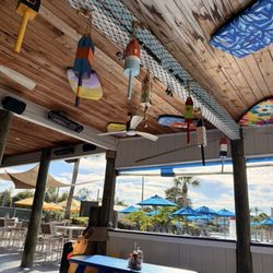 Shipwreck Sally's Bar & Grill