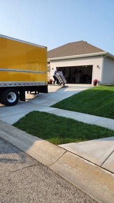 Jc's Trucking & Hauling LLC