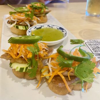 ZOMO Asian + American Eatery - Vietnamese Near Me - Englewood, Colorado