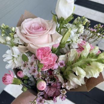 Bloom - Bloom beautiful bouquet. - Florists Near Me - Pike Road, Alabama Bloom - Bloom beautiful bouquet. - Florists Near Me - Pike Road, Alabama