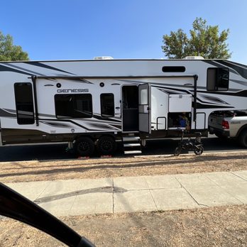Bear Trailersports - Stranded in LA county! By Gods grace Bear Trailersports was only 1 mile away! - Trailer Dealers Near Me - Chatsworth, California Bear Trailersports - Stranded in LA county! By Gods grace Bear Trailersports was only 1 mile away! - Trailer Dealers Near Me - Chatsworth, California
