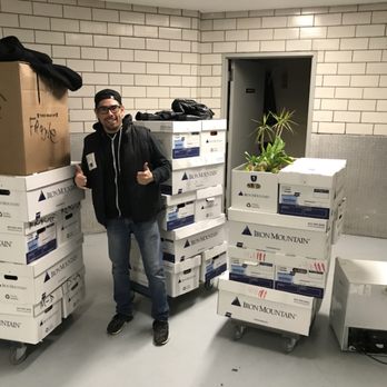 Arnold's Movers - Commercial Moves with Arnold - Movers Near Me Arnold's Movers - Commercial Moves with Arnold - Movers Near Me