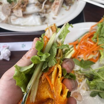 Pho Cali - Bahn Xeo - Coffee & Tea Near Me - Milwaukee, Wisconsin