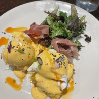 Barn8 - Eggs Benedict - New American Near Me - Goshen, Kentucky