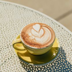 Snack Lab - Smooth organic lattes & cappuccinos made with bold espresso and clean ingredients. The perfect pick-me-up any time of day.
