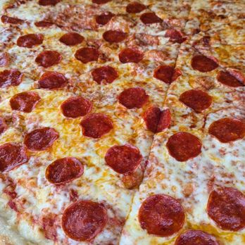 Benny Diforza's - Just the right amount of pizza grease - Pizza Near Me - Alexandria, Virginia