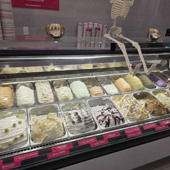 Sundaes Best - Many flavors - Ice Cream & Frozen Yogurt Near Me - Palisades Park, New Jersey