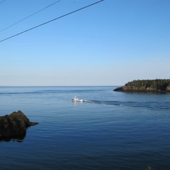 Campobello Whale Watch Motel - A view of the Bay - Hotels Near Me - Welshpool, New Brunswick Campobello Whale Watch Motel - A view of the Bay - Hotels Near Me - Welshpool, New Brunswick