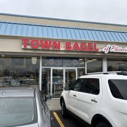 Town Bagel - Outside