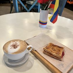 Colombian Coffee House - Capuccino and Guava pastry