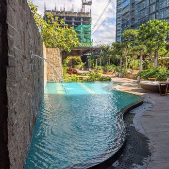Grand Hyatt Manila - Hotels Near Me - Taguig, NCR