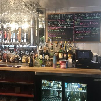Neo Pizza- Annapolis - Back bar. - Bars Near Me - Annapolis, Maryland Neo Pizza- Annapolis - Back bar. - Bars Near Me - Annapolis, Maryland