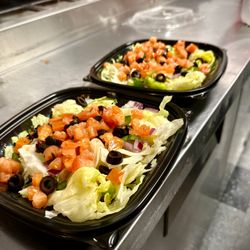Snappy Tomato Pizza - GARDEN SALAD   Ranch or Blue Cheese  ⁉