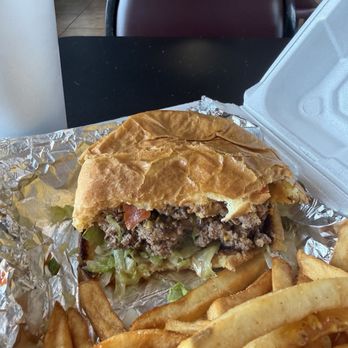 Dexter's Grill - Double Dex combo - Chicken Wings Near Me - Southgate, Michigan