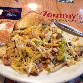 Tommy's Cafe - "The Mess" accompanied by white toast and a side of BBQ sauce - American Near Me - Renton, Washington