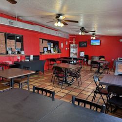 Vargas BBQ - Comfortable dining area.